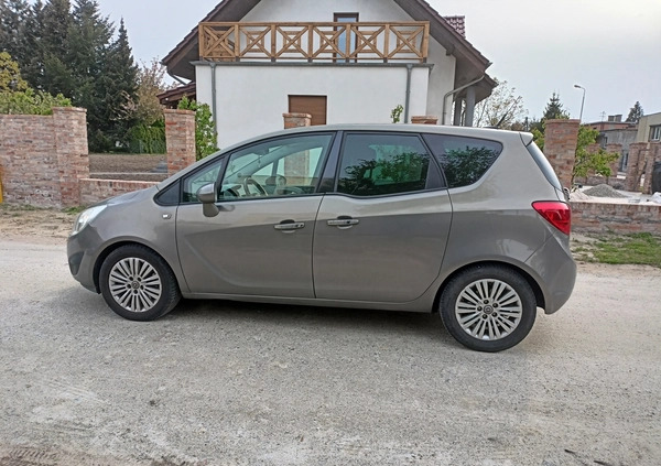 Opel Meriva cena 16900 przebieg: 179840, rok produkcji 2011 z Jelcz-Laskowice małe 466